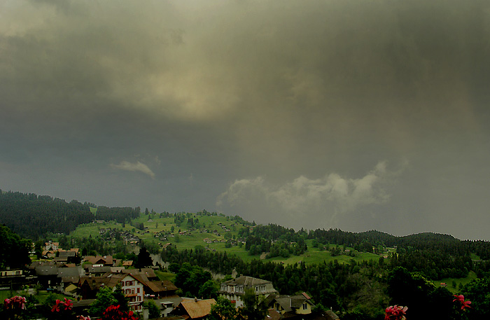 Beatenberg: stormy atmosphere / Photo: Heinz Rieder