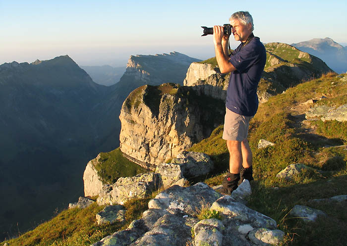 Fritz Bieri beim fotografieren ...