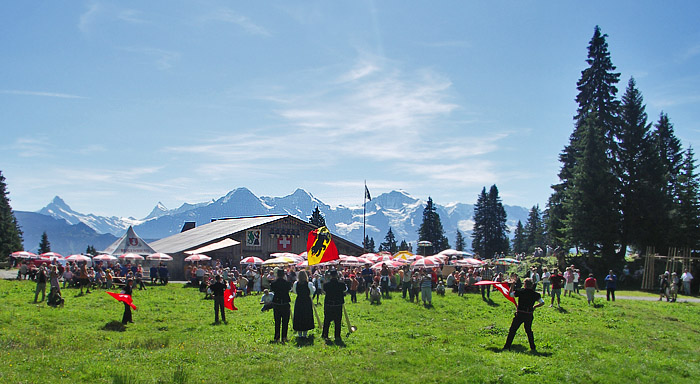 3  Alphornbläser ... / Foto: Heinz Rieder