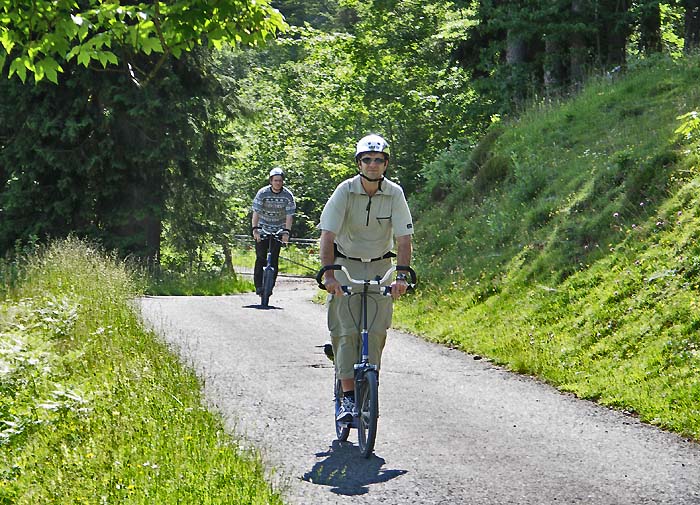 Trottibiker im Rischerli / Foto: Heinz Rieder